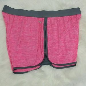 WOMAN'S DANSKIN NOW XXL/2XG (20) WORKOUT SHORTS